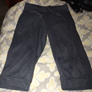 Capri lounge pants with drawstring